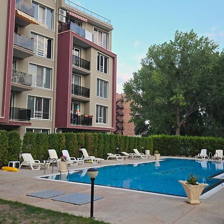 Уютные Апартаменты Vip Park Sunny Beach Exterior foto