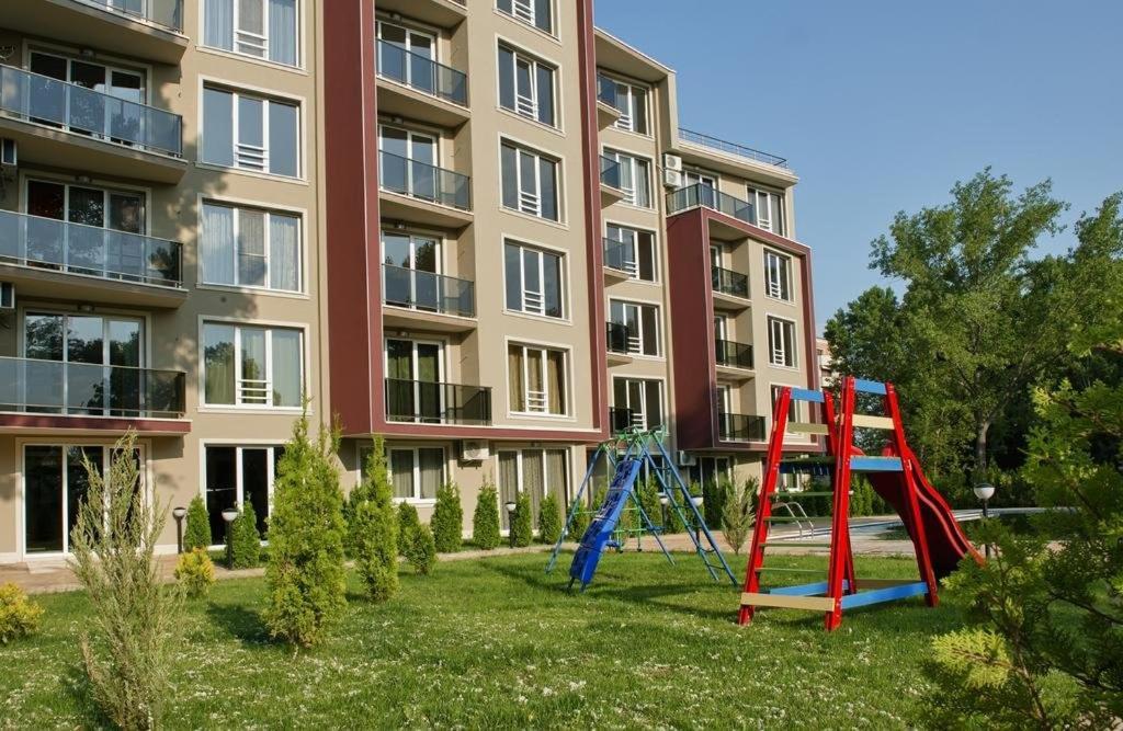 Уютные Апартаменты Vip Park Sunny Beach Exterior foto